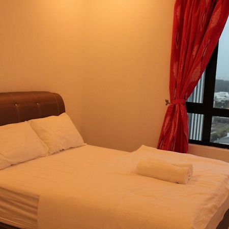 Suasana Suites D'Homestay2 Jb Town Τζόχορ Μπάχρου Εξωτερικό φωτογραφία